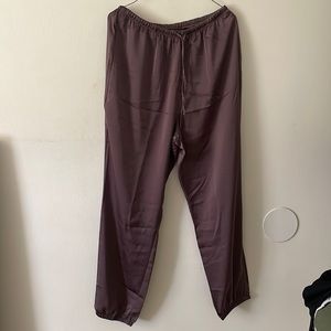 UNIQLO satin pants